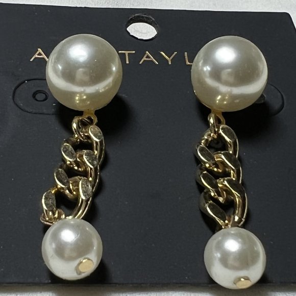 Ann Taylor faux Pearl, gold chain earrings, NWT, timeless style - Picture 4 of 5